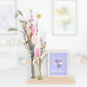 Letterbox Dried Flowers with "Alles Liebe" Card