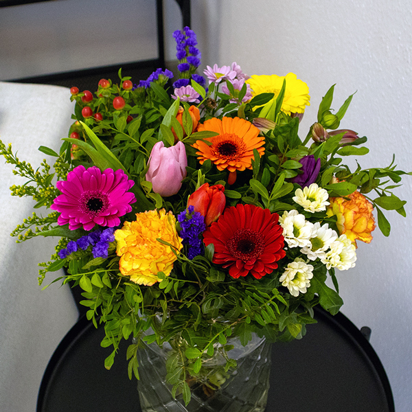 Buy colorful spring flowers